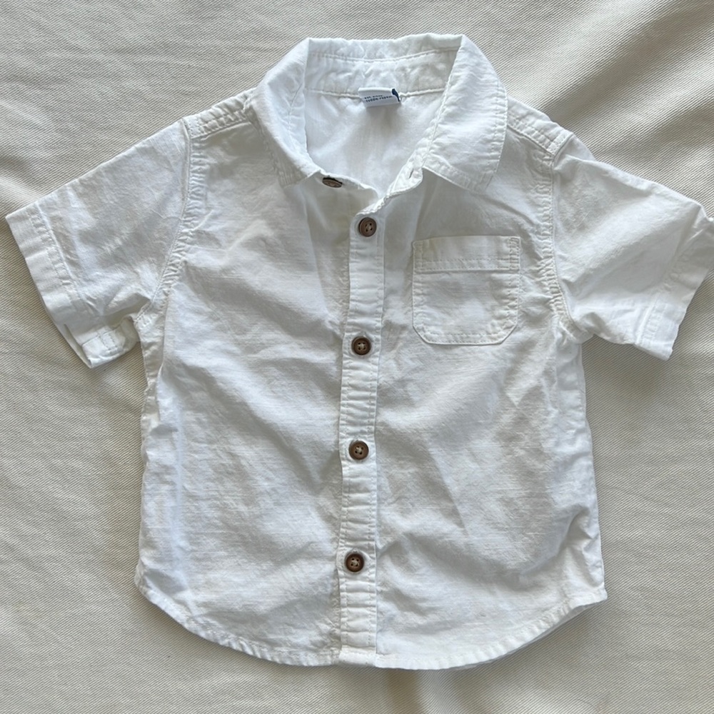 Old Navy shirt, 12-18 months